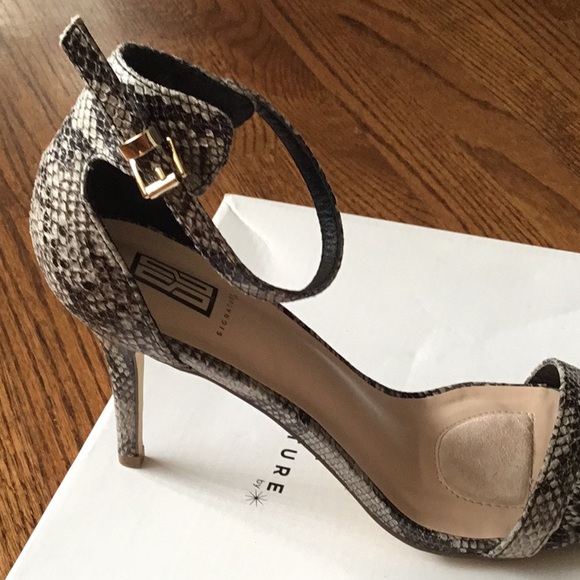 Signature by ShoeDazzle - Picture 5 of 9